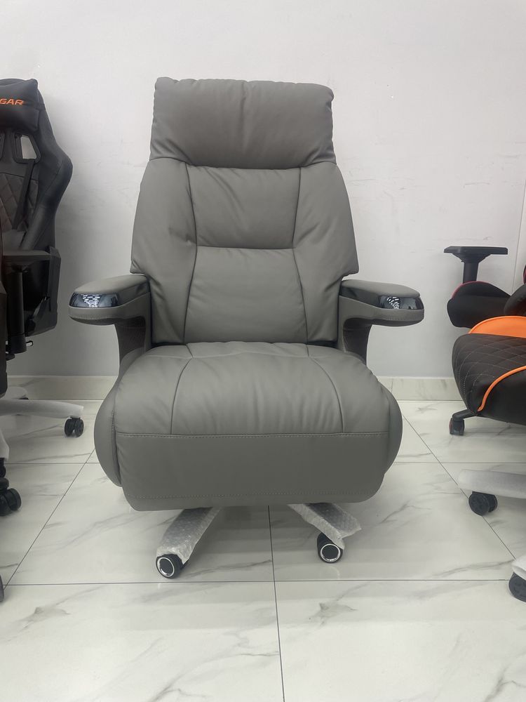 Офисное кресло для руководителей модель Electro