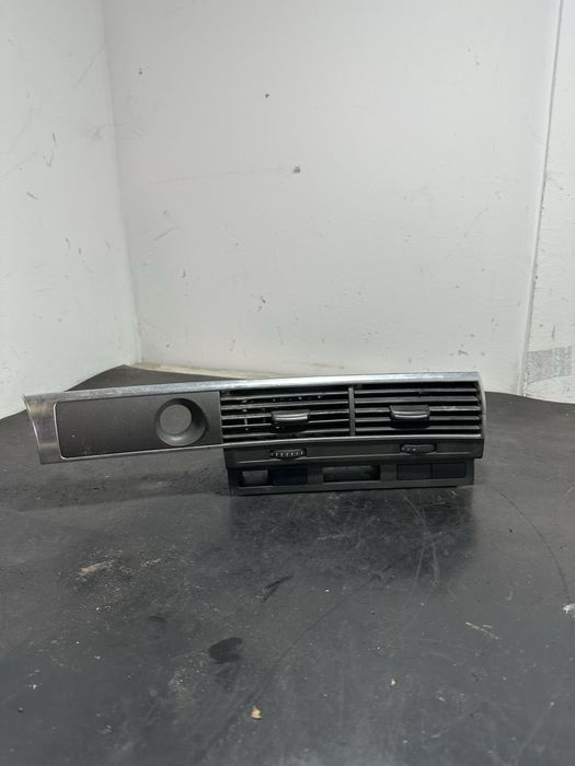 Grila bord centrala Audi A6 C6 2005-2010 3.0 TDI 2.7 TDI 2.0 TDI