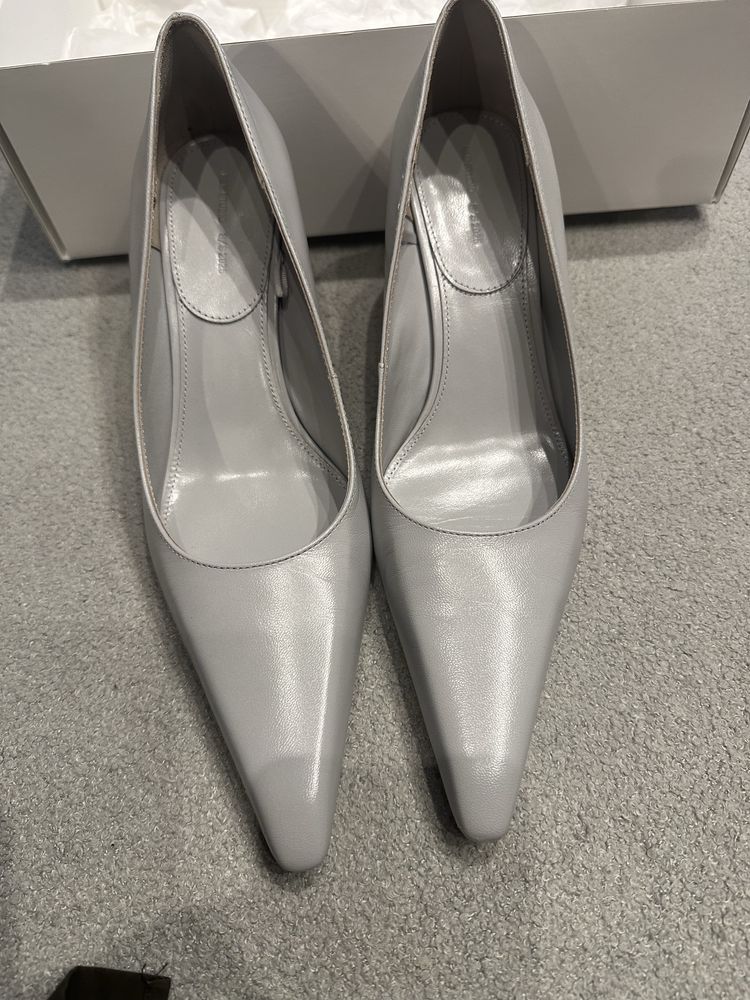HM studio collection сиви обувки