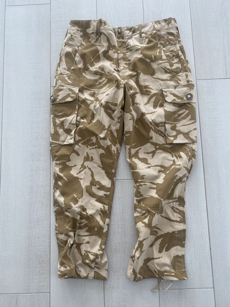 Pantaloni armata UK desert impermeabili