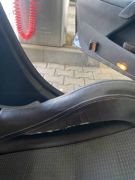 Renaul Megane 3-GT Line-1.5 dci 2012