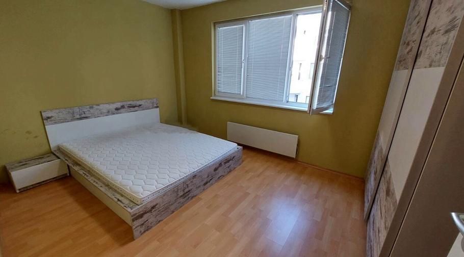 Дава се под наем Двустаен апартамент в Пловдив, Гагарин - 70 кв.м за 425 € - Снимка #2