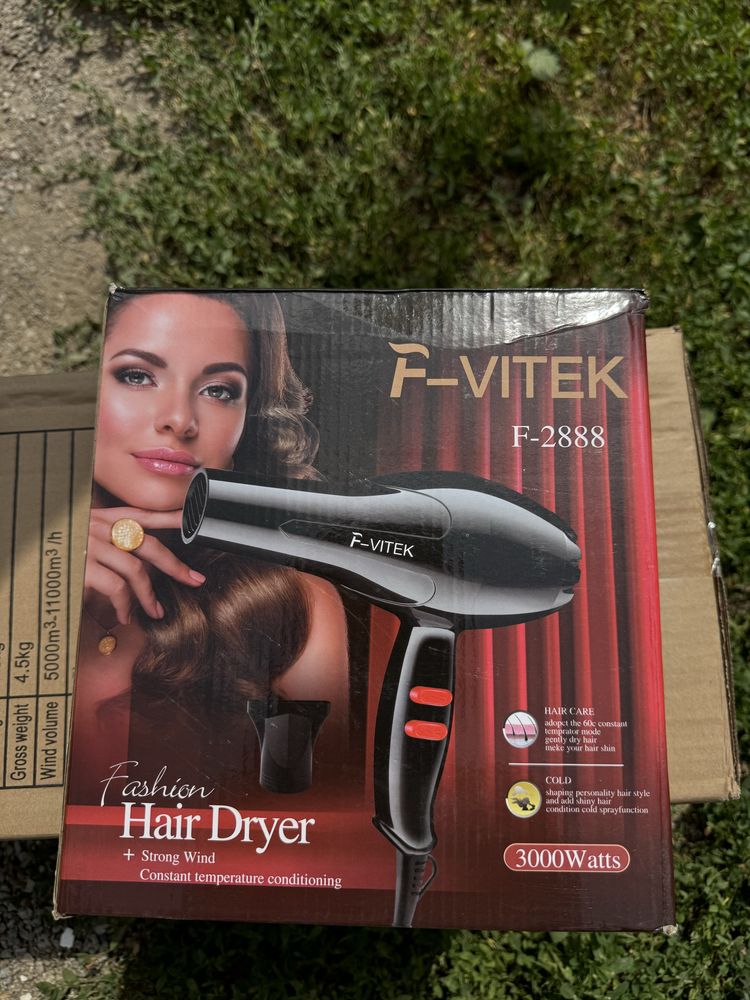 Мощный фен F-VITEK. Новый, с насадками!