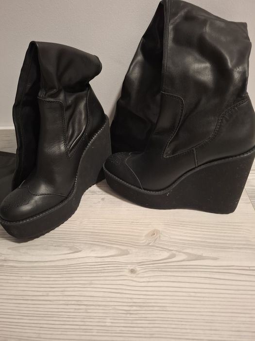 Cizme dama ZARA peste genunchi, negre, cu platforma -NOI