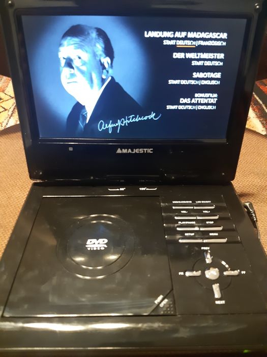 Dvd player portabil Majestic