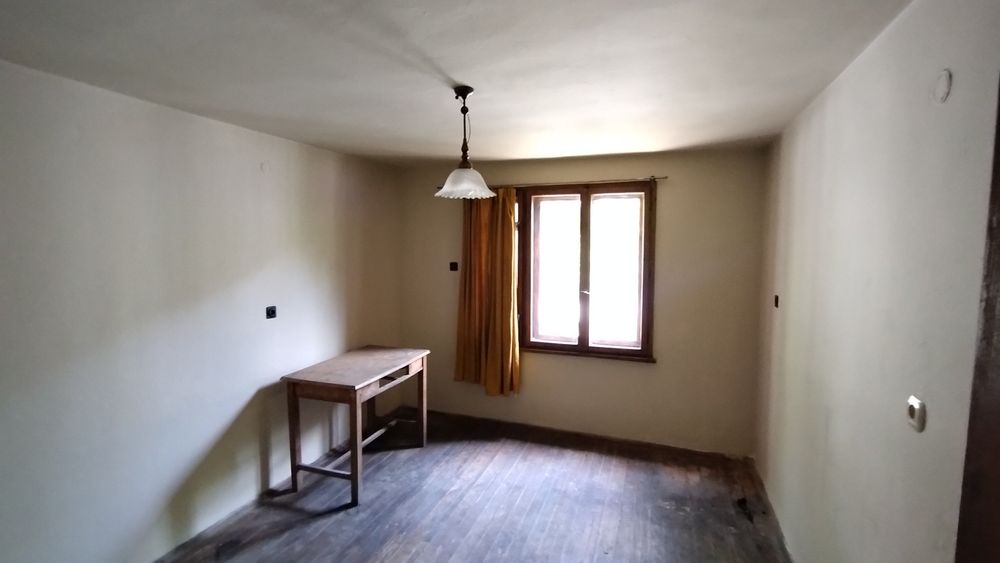 Продава се Къща в с. Петрич, Област София-област - 137 кв.м за 484 €/кв.м - Снимка #3