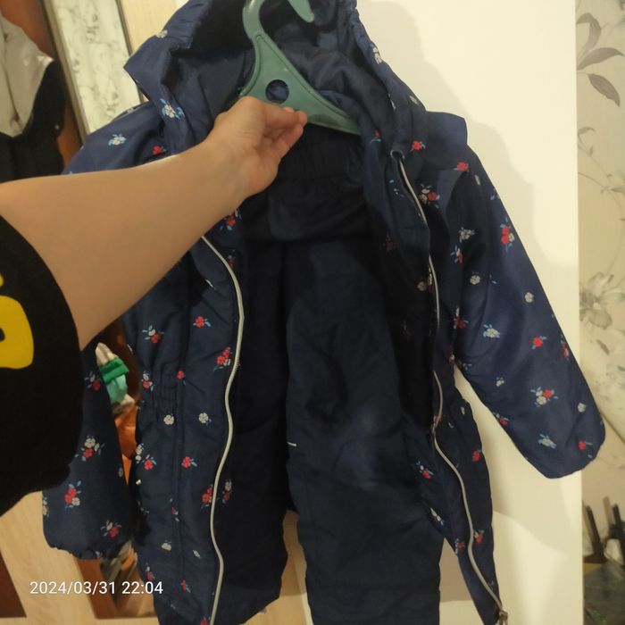 Продаётся весенне - осенняя курта со штанами