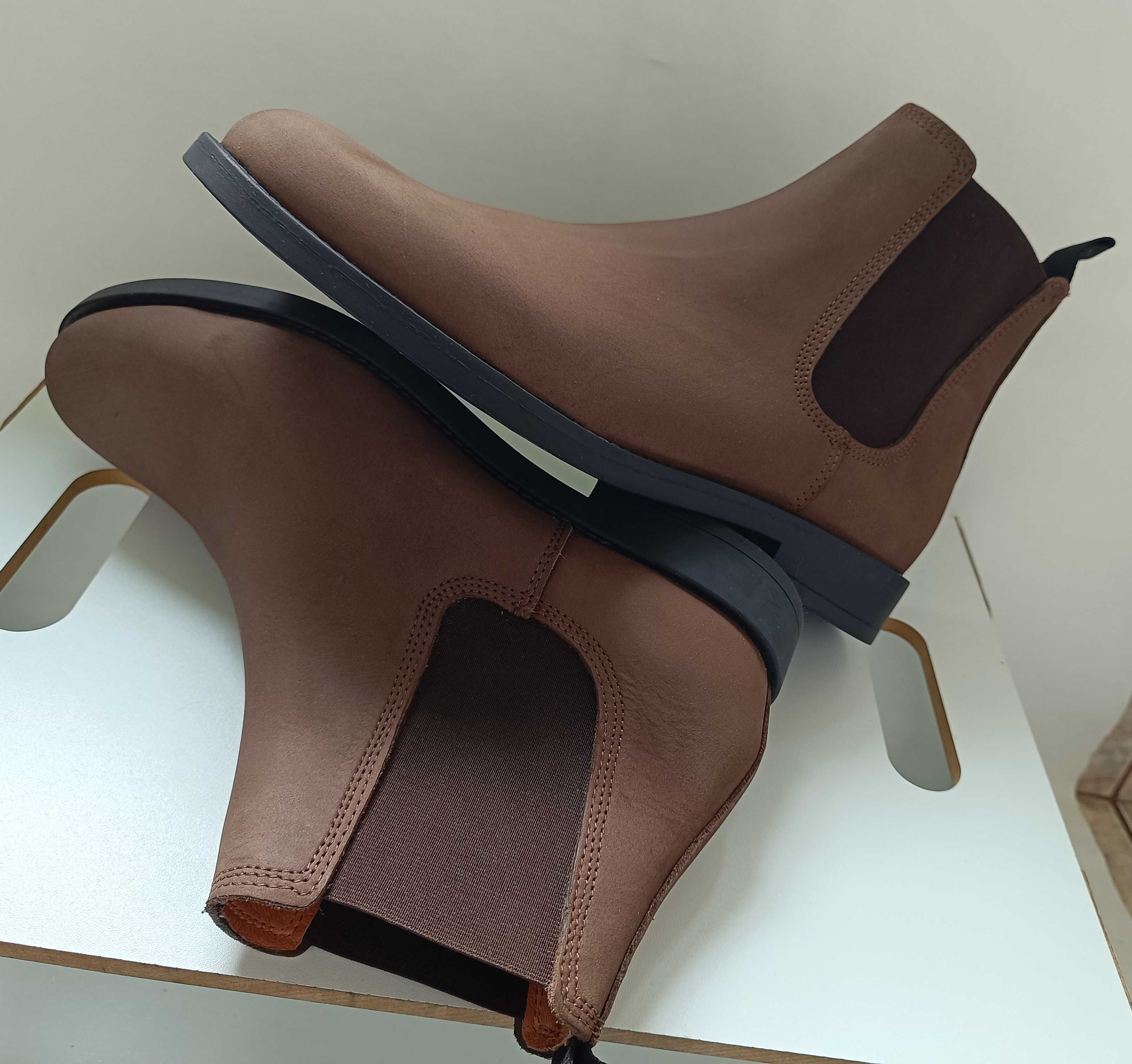 Ghete chelsea 42 plain toe Shoe The Bear NOI piele naturala moale