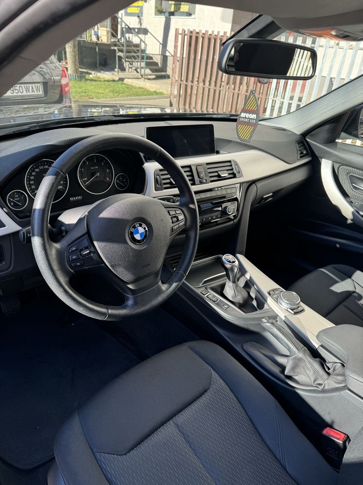 BMW 320 an 2016 break