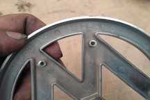 Sigla capota motor Volkswagen VW Touareg generatia 1 7L  [din 2002 pa