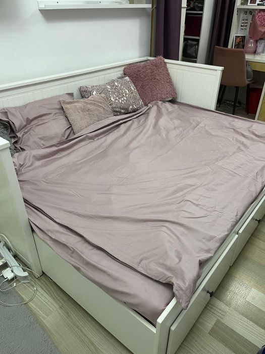 Vand Pat Hemnes Cadrul Divan + 2 saltele