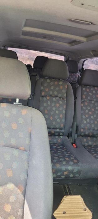 Vând Mercedes vito