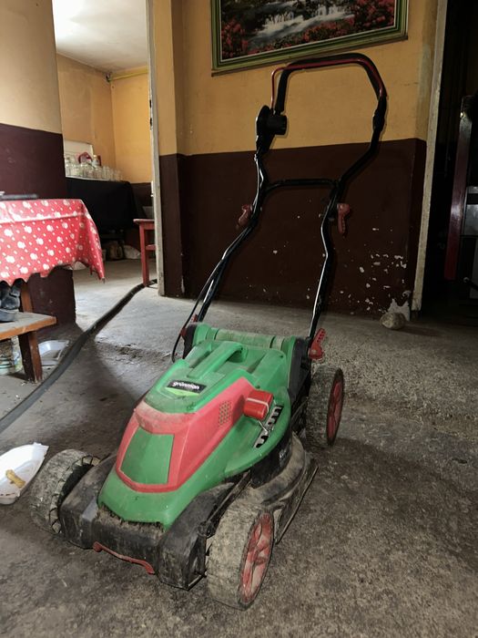 Masina de tuns iarba Grünman 1600W