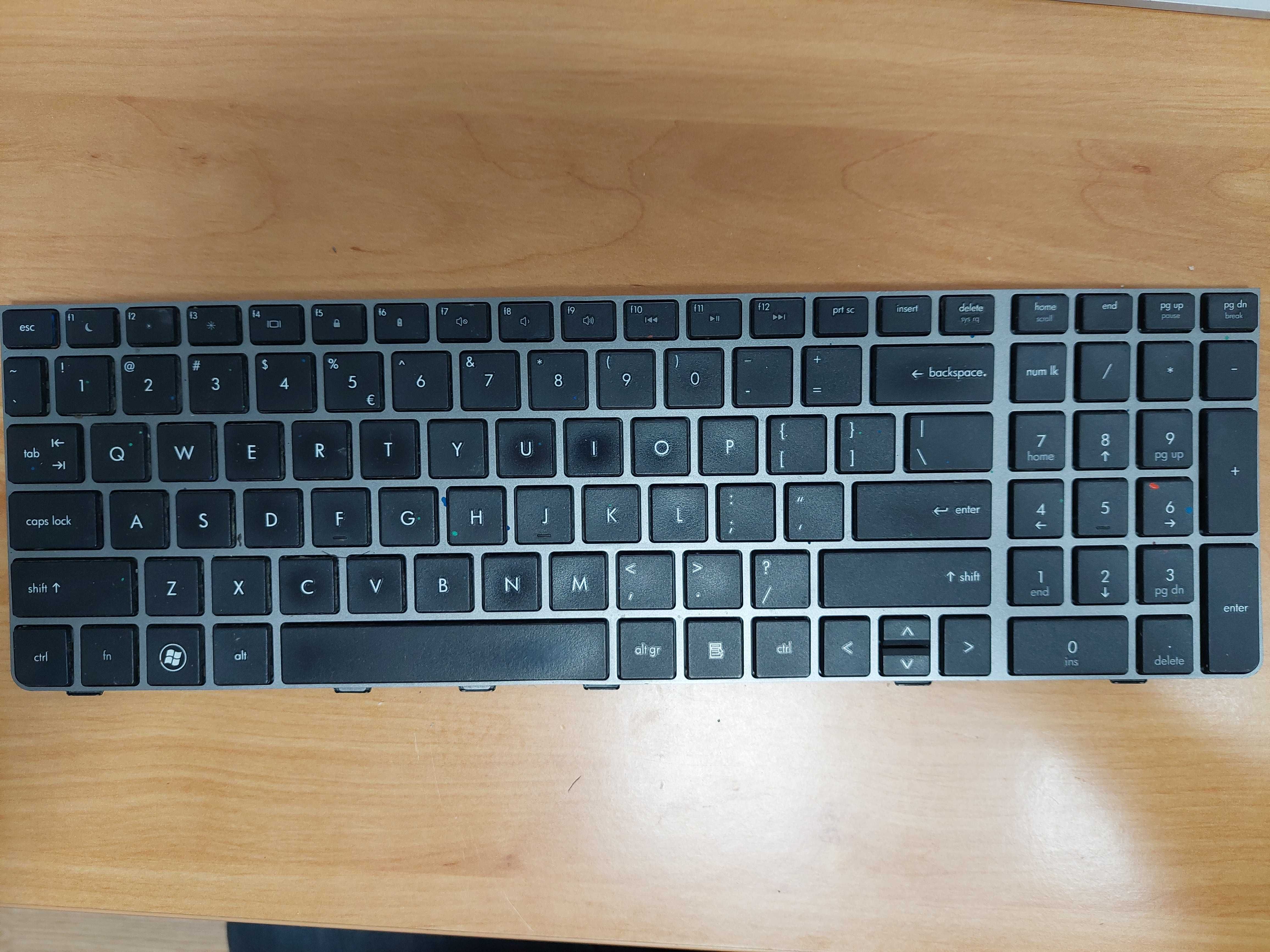 Tastatura laptop HP 638179-B31