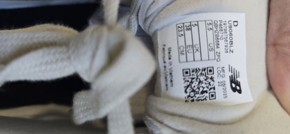 Adidași dama New Balance 9060