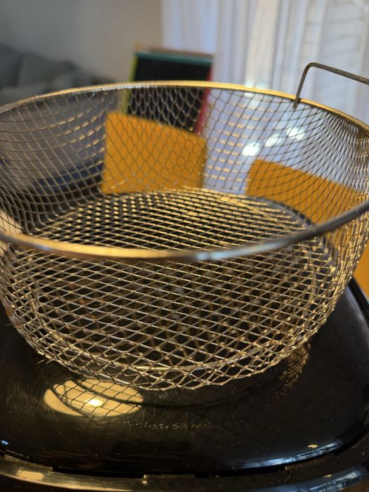 Friteuza Myria cu garantie