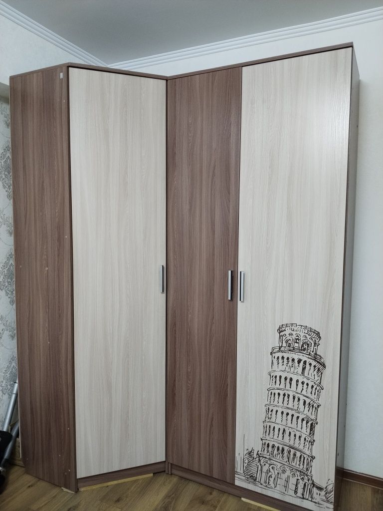 Продам мебель в детскую