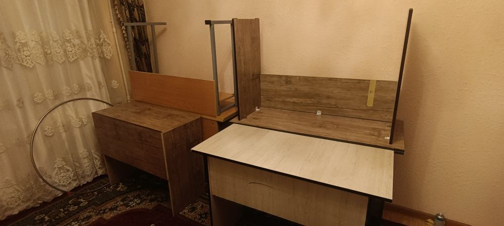 Stol va Doska sotiladi