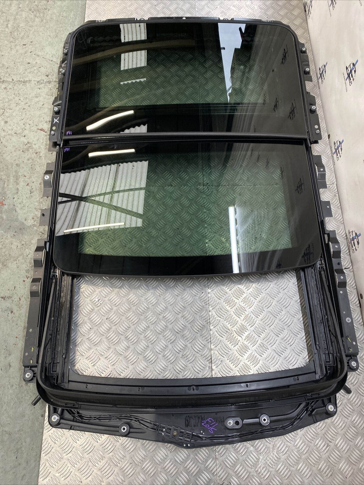 Acoperis panoramic trapa BMW seria 5 F11 525d 520d 530d 535d