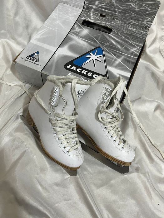 Коньки детские Jackson