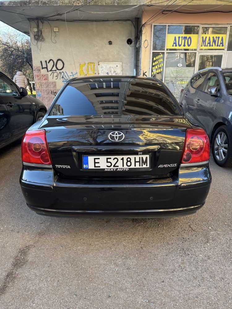Кола под наем RENT TOYOTA AVENSIS газ авто