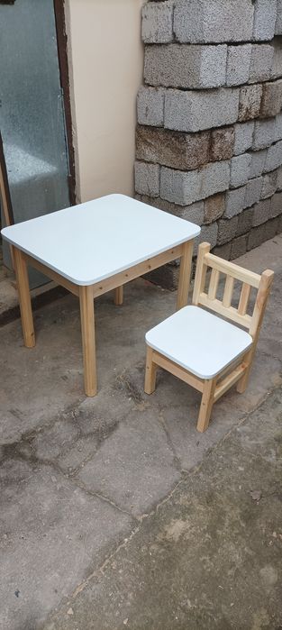 Скидки на детскую мебель стол +стул 450.000