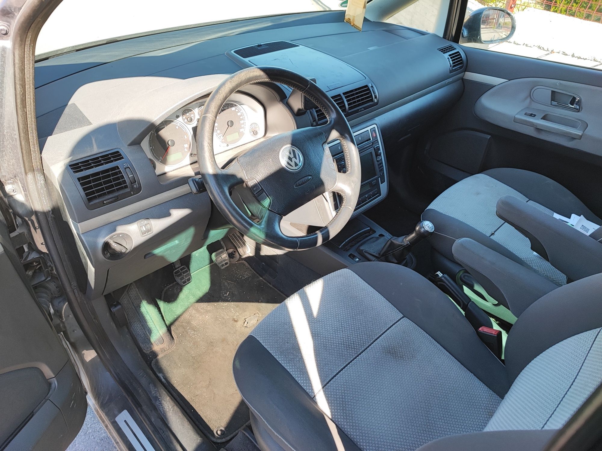 WV Sharan 2.0TDI на части