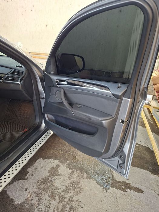 BMW X6 srocna sotiladi