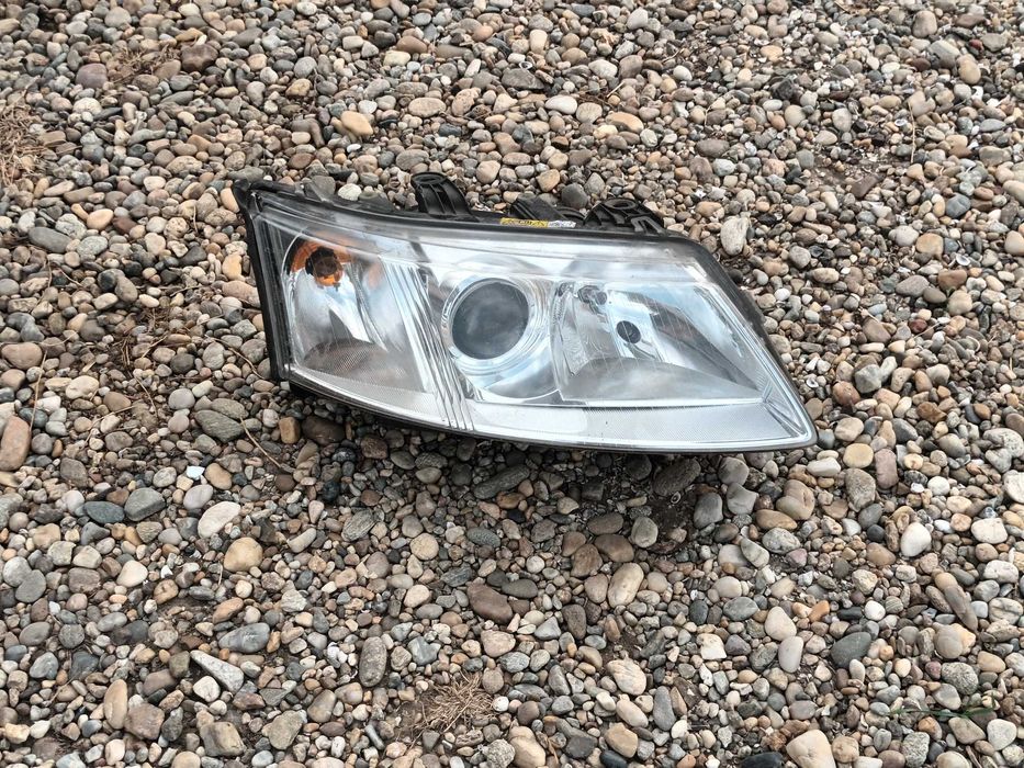 десен ксенон фар за сааб 9-3 оборудван SAAB 9 3