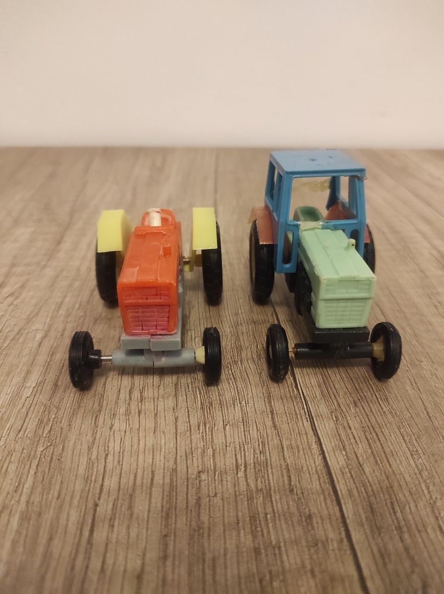 Jucării vechi/Tractorașe românești