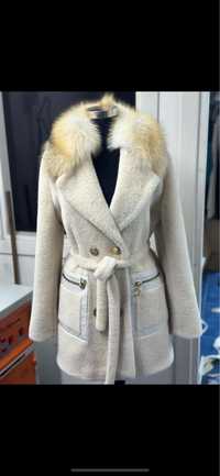 Palton cu blana de vulpe