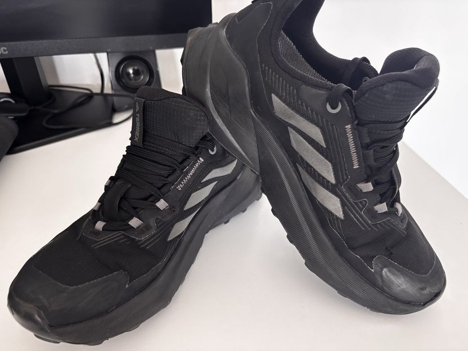 Adidas Terrex туристически обувки с Gore-tex мембрана