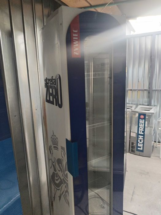 Vitrina frigorifica verticala /frigider