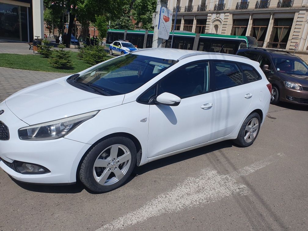 Kia ceed 1.6 2013