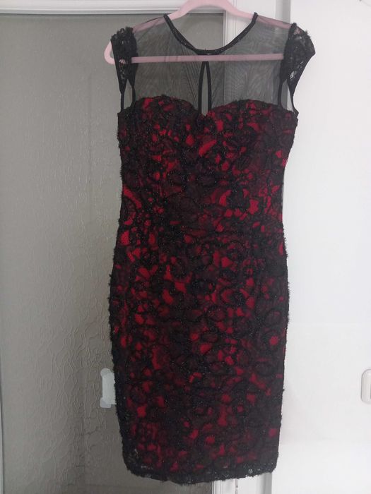 Rochie eleganta foarte bună purtată o singură dată mărimea 38-40