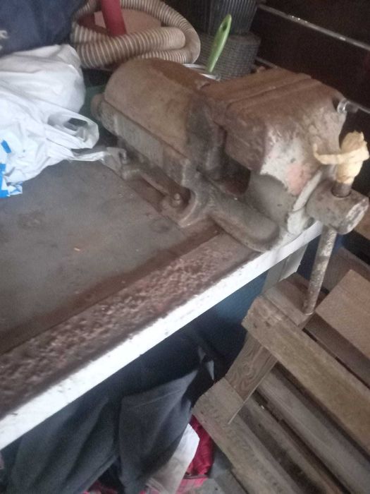 Menghina cu Banc de lucru