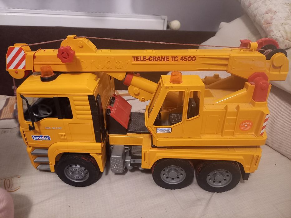 Macara de jucarie Bruder