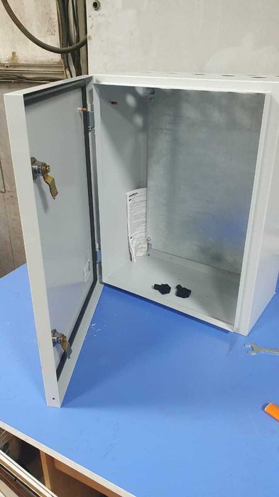 Продам шкаф (корпус) ЩМП-2-0 (500х400х220мм) IP54 GENERICA ИЭК