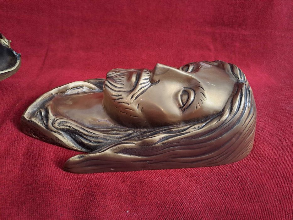 isus bronz basorelief isus bronz