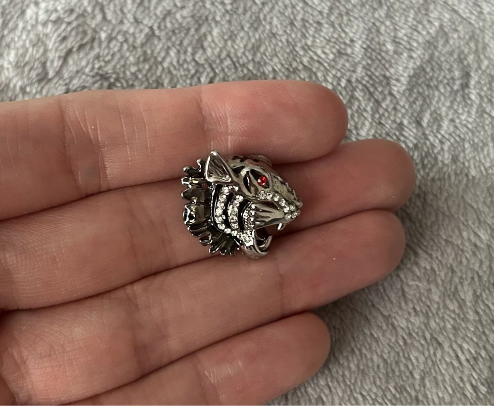 Брошка Тигър- B&W Vintage Tiger Brooch