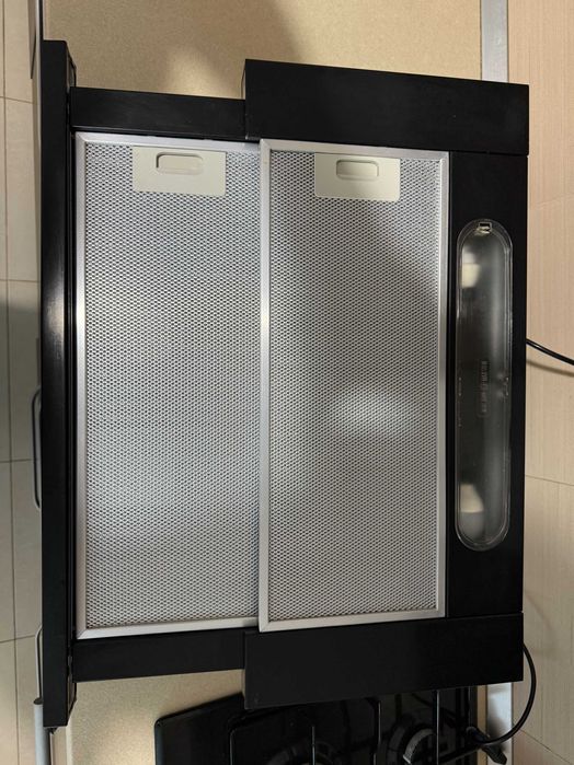 Hota incorporabila telescopica Whirlpool AKR 749 NB