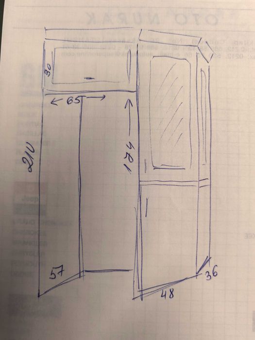 Витрина масив с ниша за хладилник
