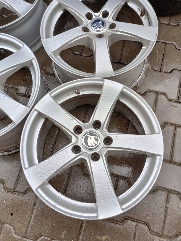 4jante5x112 R17 skoda octavia2 3superb iety