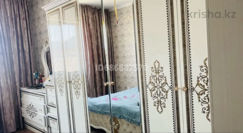 Продаю спальную гарнитуру сррчно