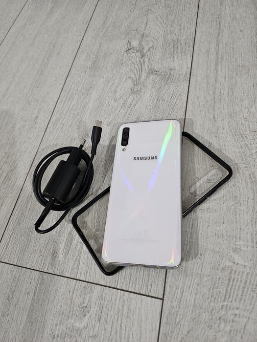 Vand Samsung A70 stare buna