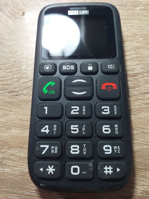 Vand telefoane cu butoane/taste