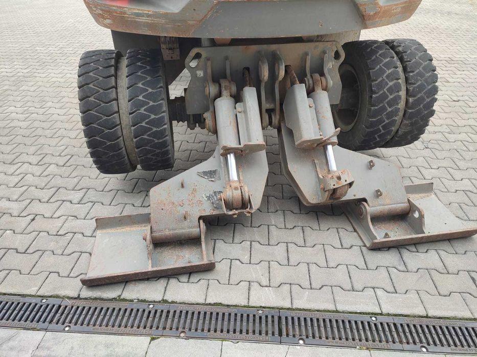 Excavator pe roti Wacker Neuson EW65 cu Powertilt