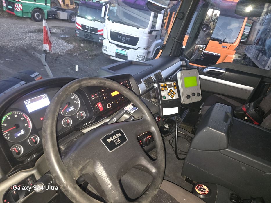 Autospeciala dezapezire man tgs 26.400 6x4x4