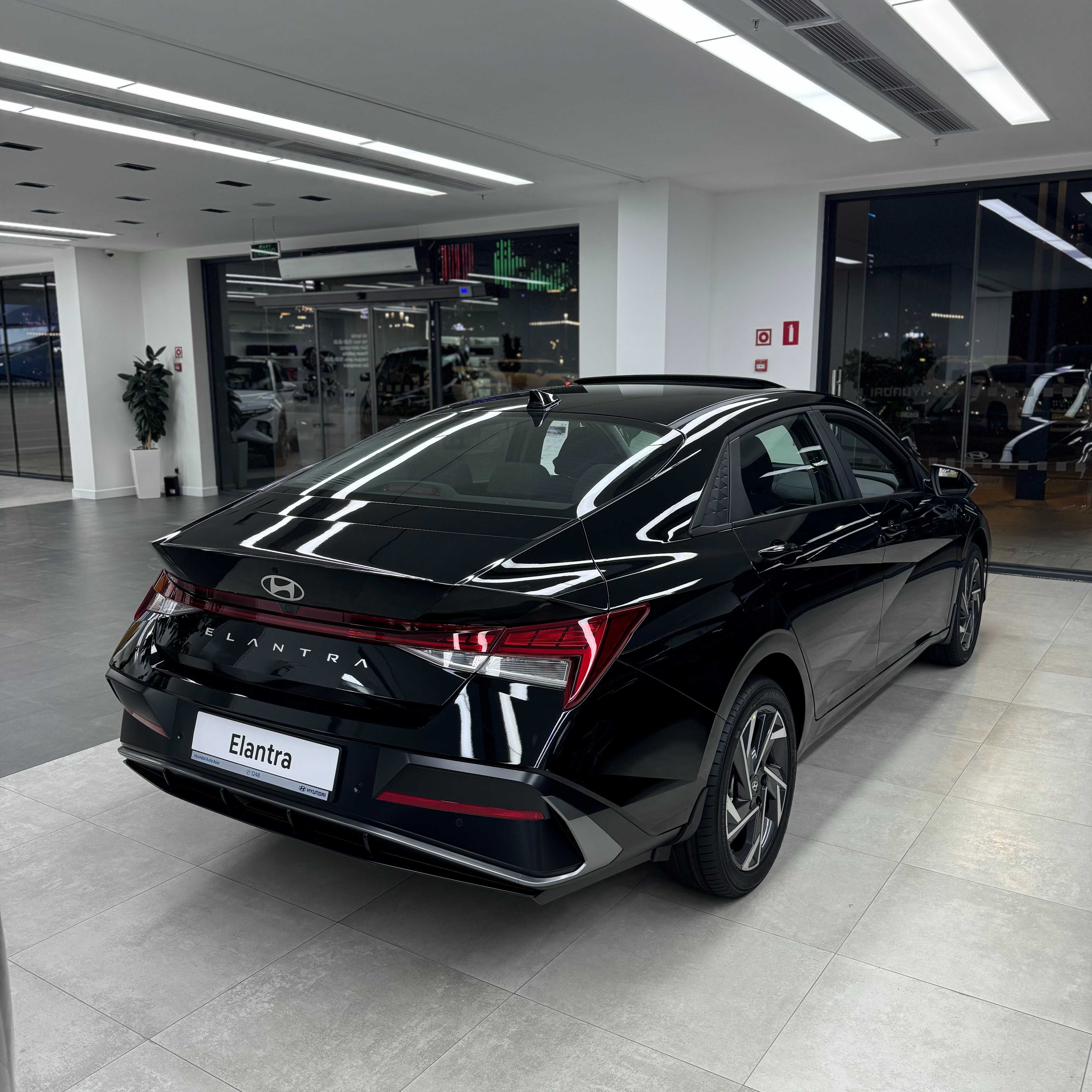 Hyundai Elantra 2025 Luxe