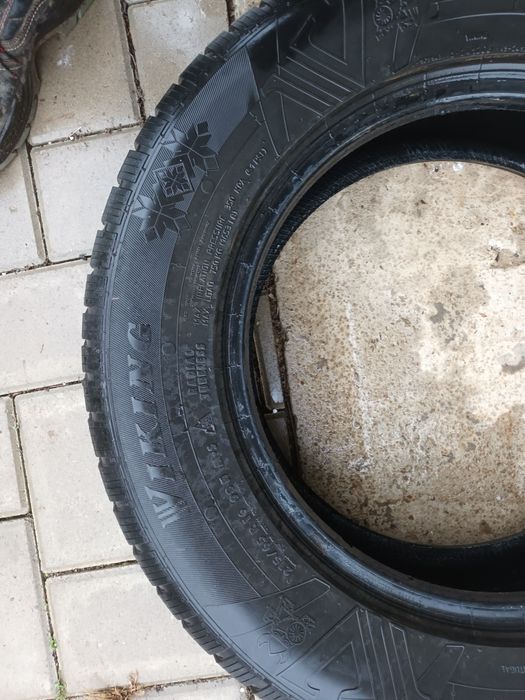 Anvelope daster 215 65r16 iarna